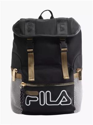 fila リュックと都市の風景